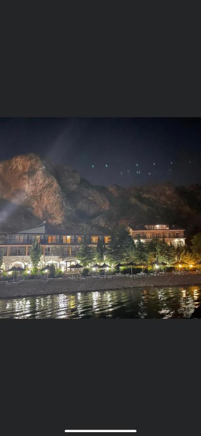 Kukesi Resort Azem Lini Buitenkant foto